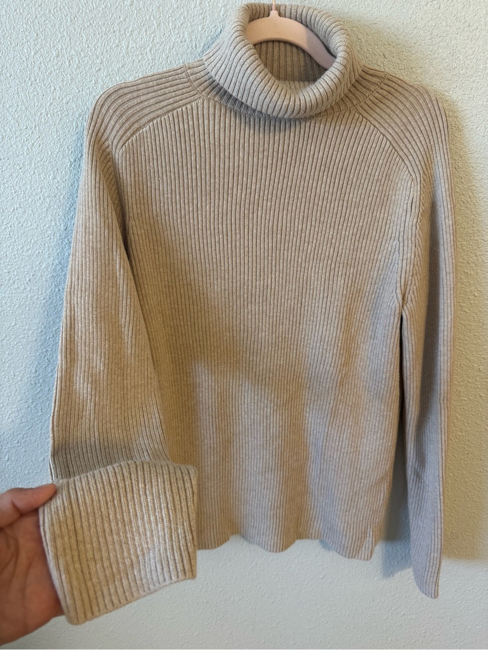 H&M Ribbed Turtleneck Sweater in Light Beige